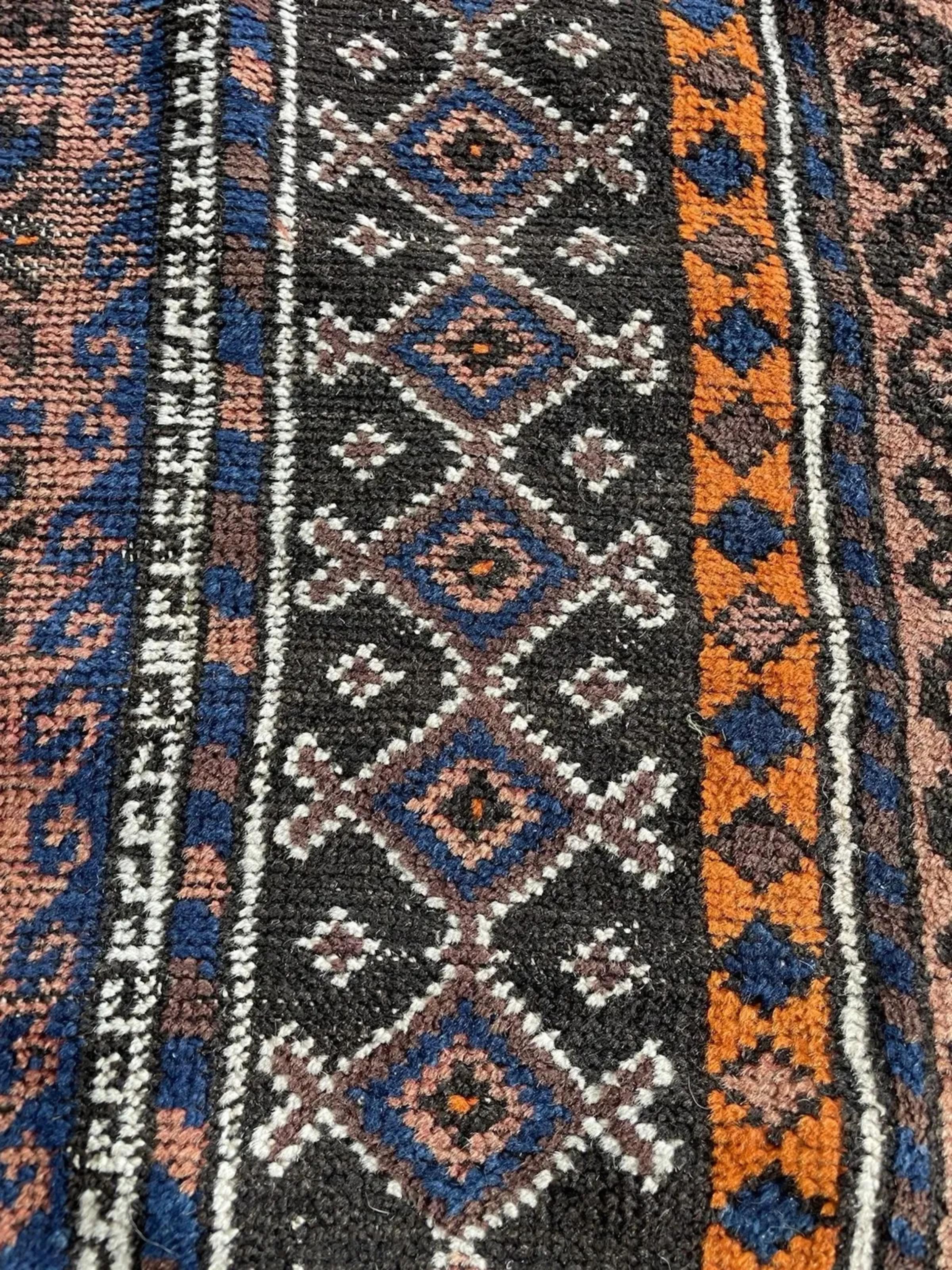 Annodato a mano Tappeto di preghiera afgano antico Baluch fatto a mano 3,3' x 5,3', 1900 - 1N120 in vendita