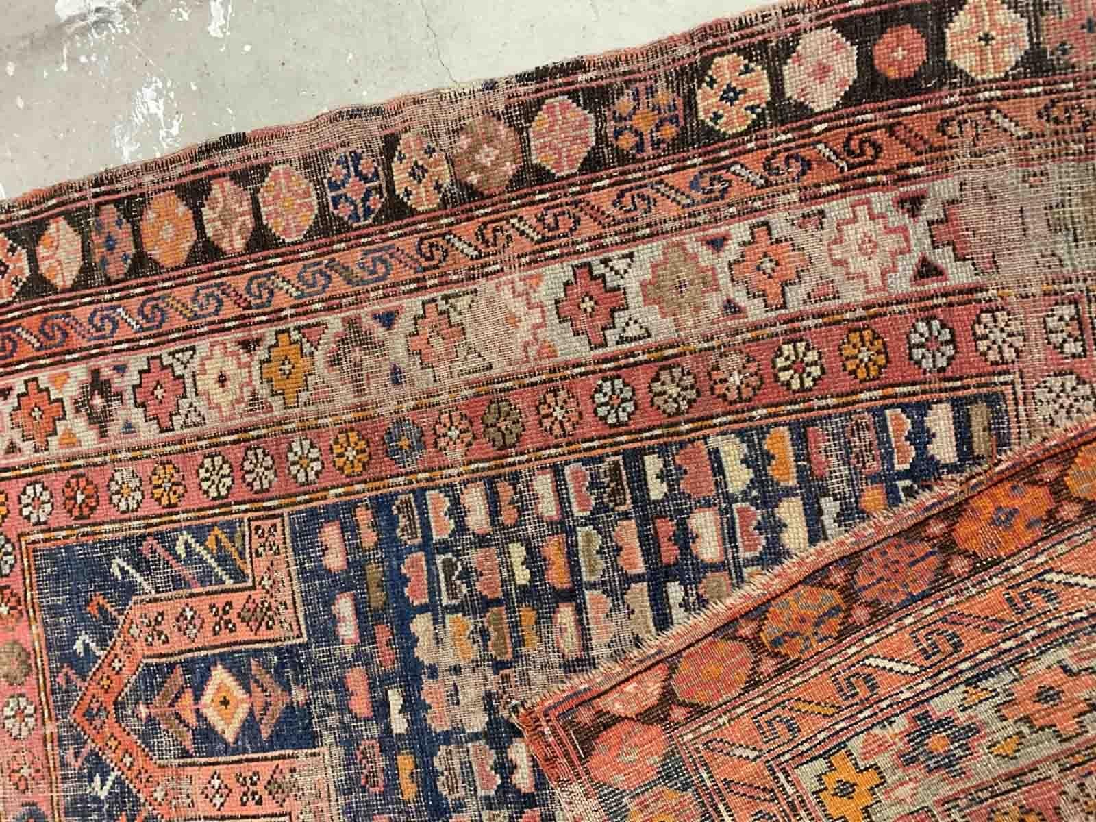 Handmade antique prayer Afghan Baluch rug in natural dyes. The rug is from the beginning of 20th century in original condition, it is distressed

-condition: distresed,

-circa: 1900s,

-size: 3.2' x 4.10' (97cm x 151cm),
?
-material: