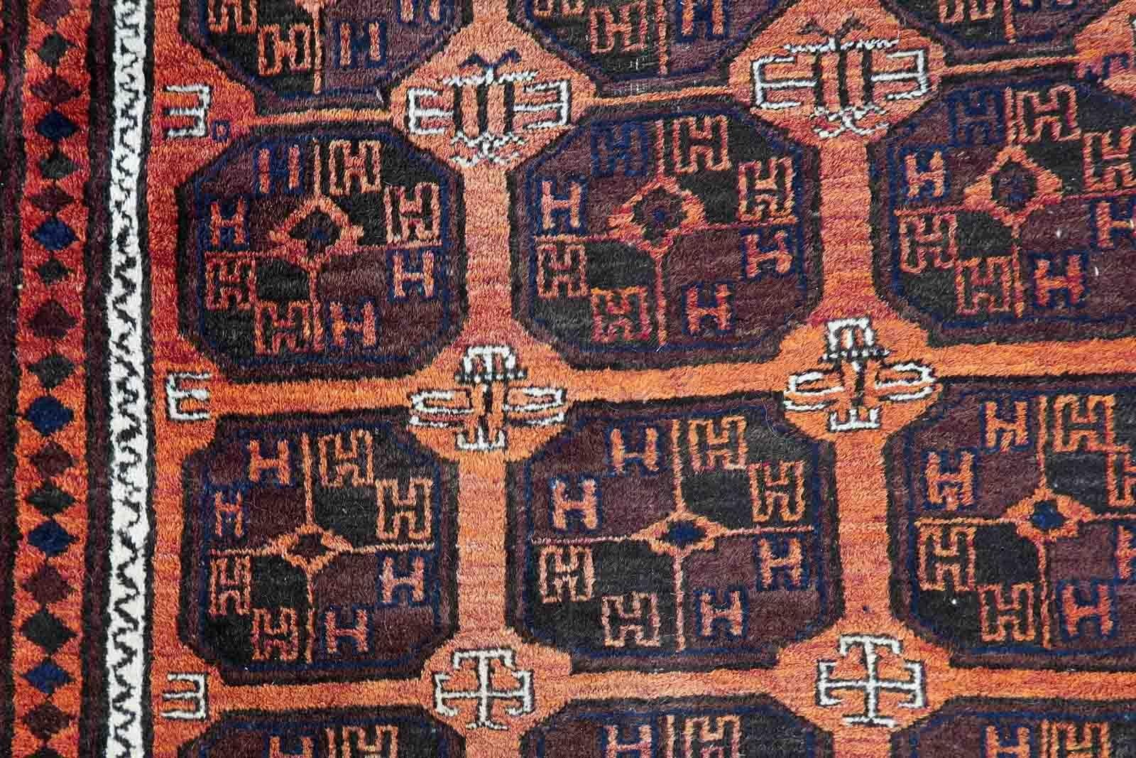 Handgefertigter antiker afghanischer Baluch-Teppich, 1900er Jahre, 1C1057 im Zustand „Relativ gut“ im Angebot in Bordeaux, FR