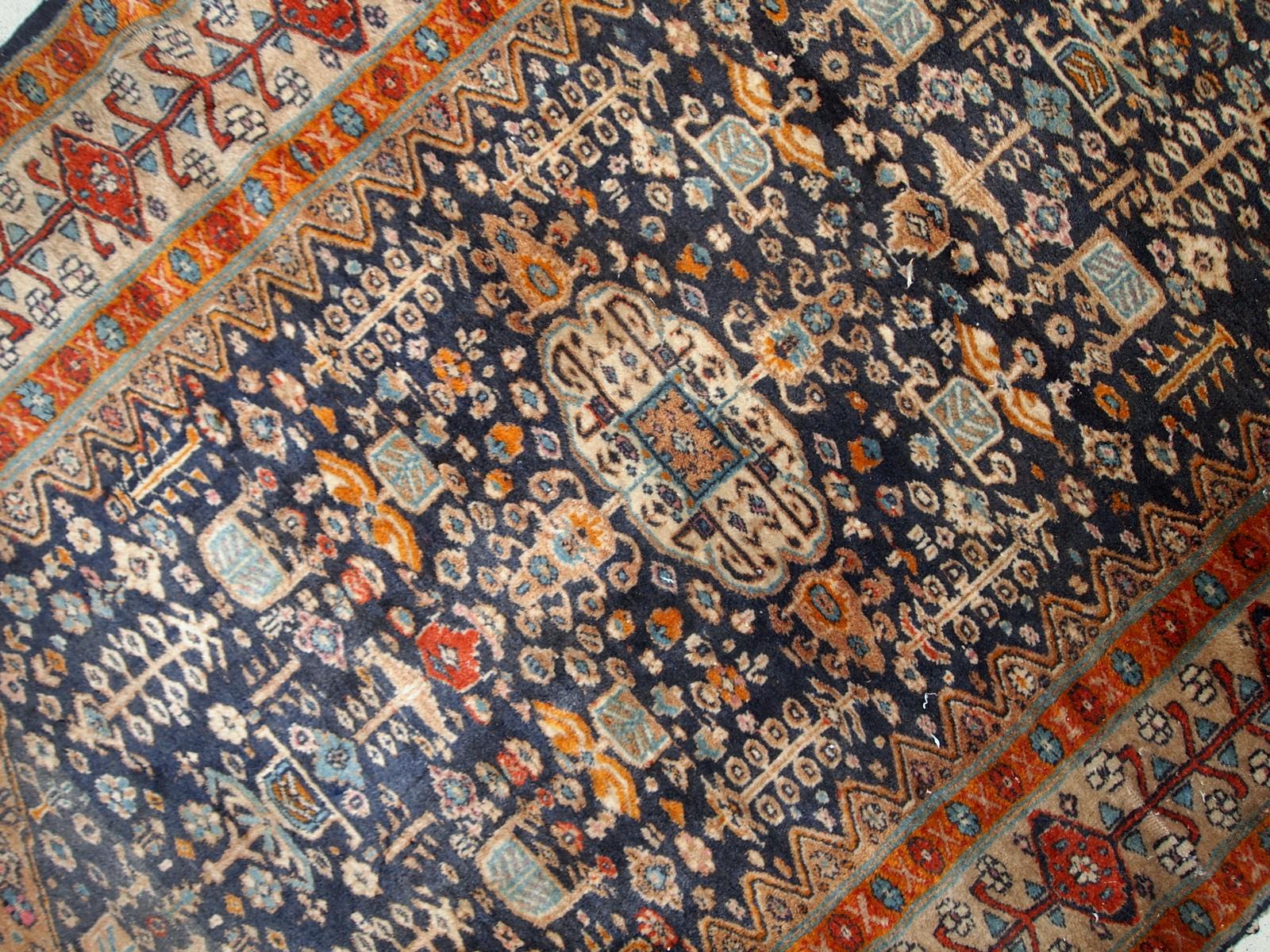 Handmade Antique Afghan Baluch Rug, 1920s, 1C730 In Fair Condition For Sale In Bordeaux, FR