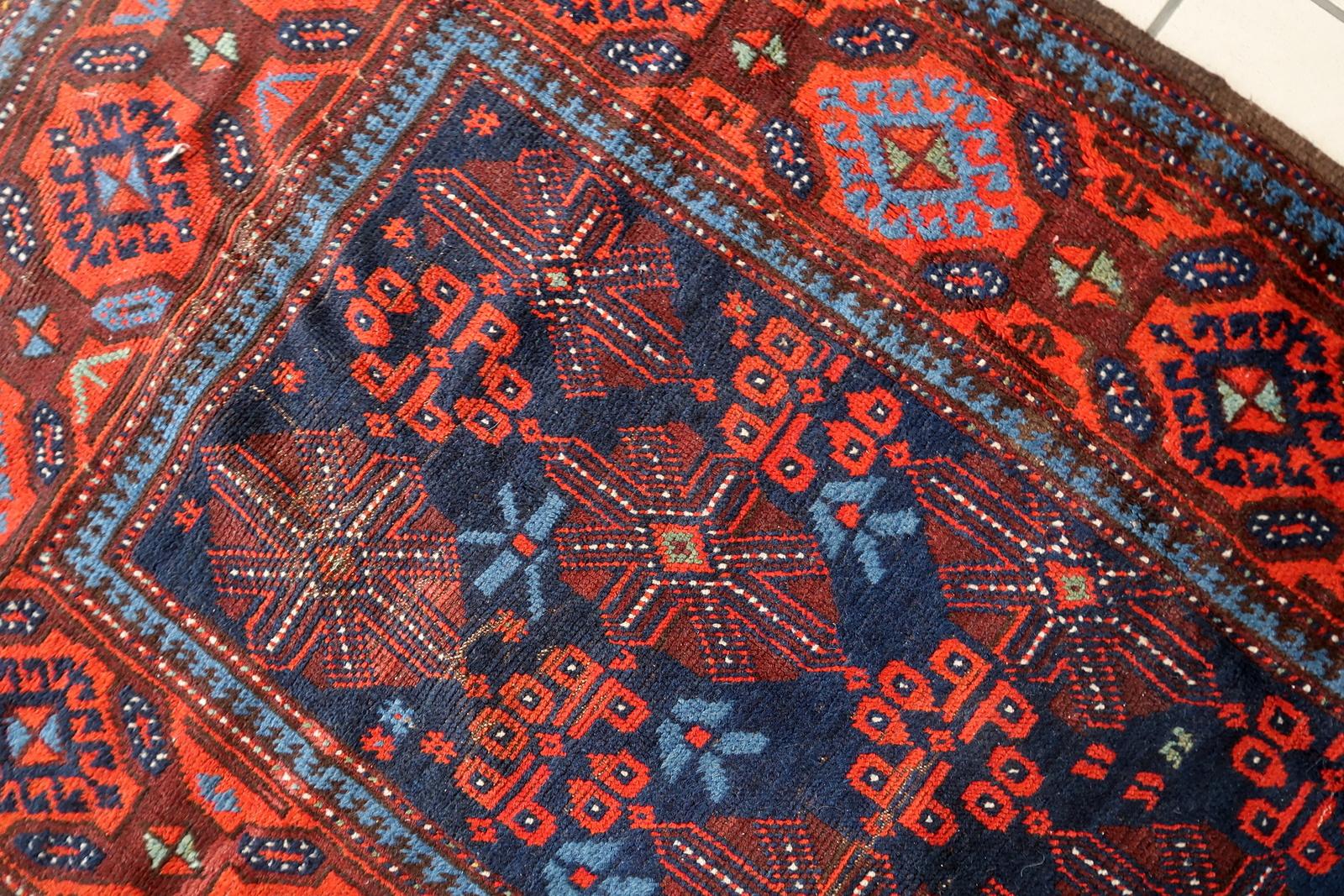 Tapis baluch afghan ancien fait à la main 3.1' x 7,1' 1880 - 1C1168 en vente 1