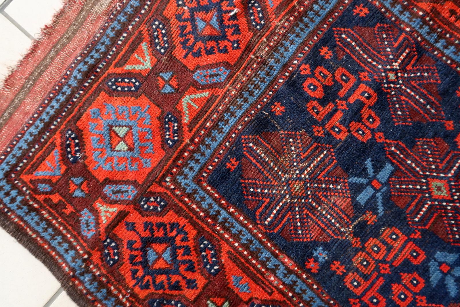 Tapis baluch afghan ancien fait à la main 3.1' x 7,1' 1880 - 1C1168 en vente 3