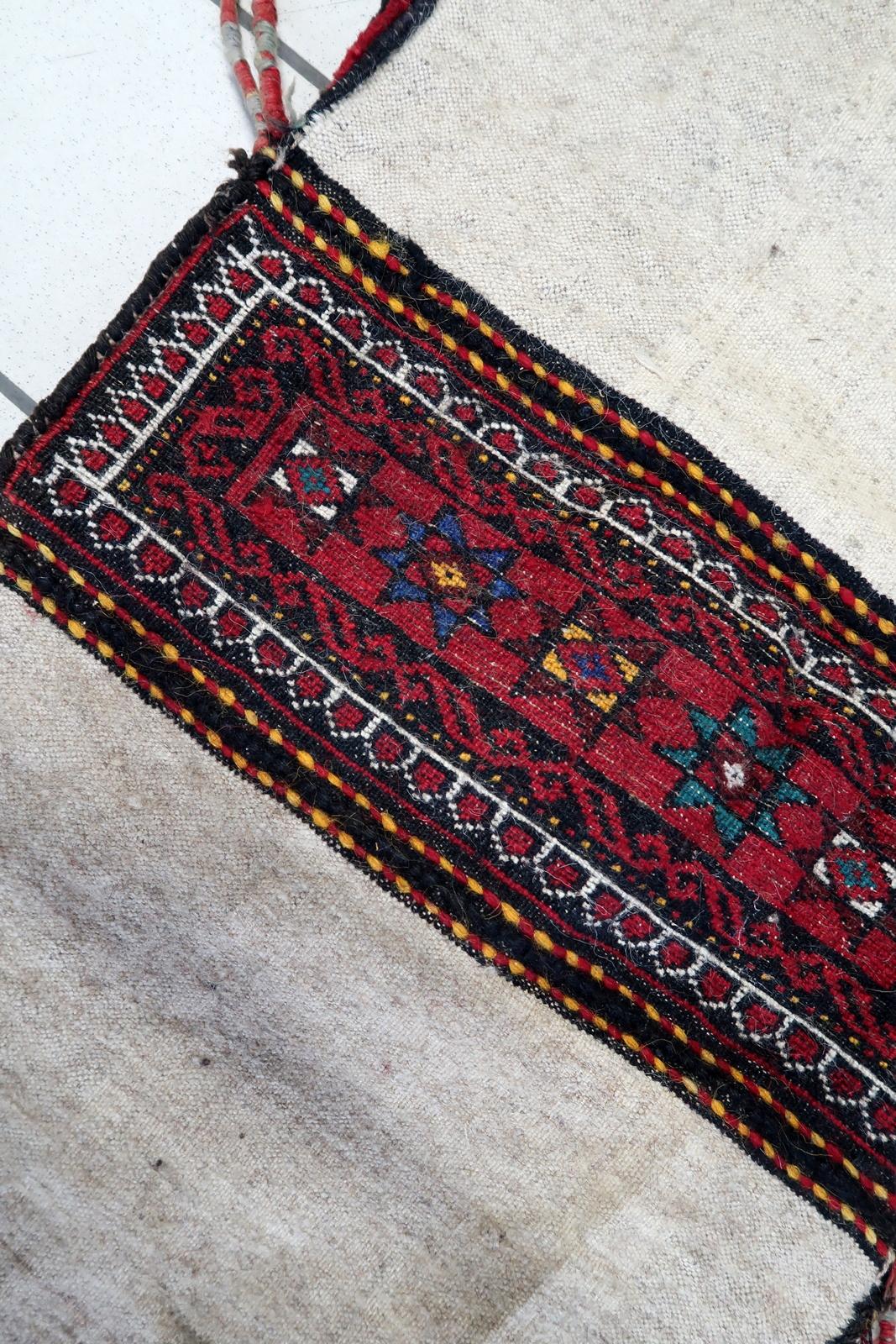 Handmade Antique Afghan Baluch Saddle Bag 1.6' x 3.8', 1930s - 1C1126 For Sale 3
