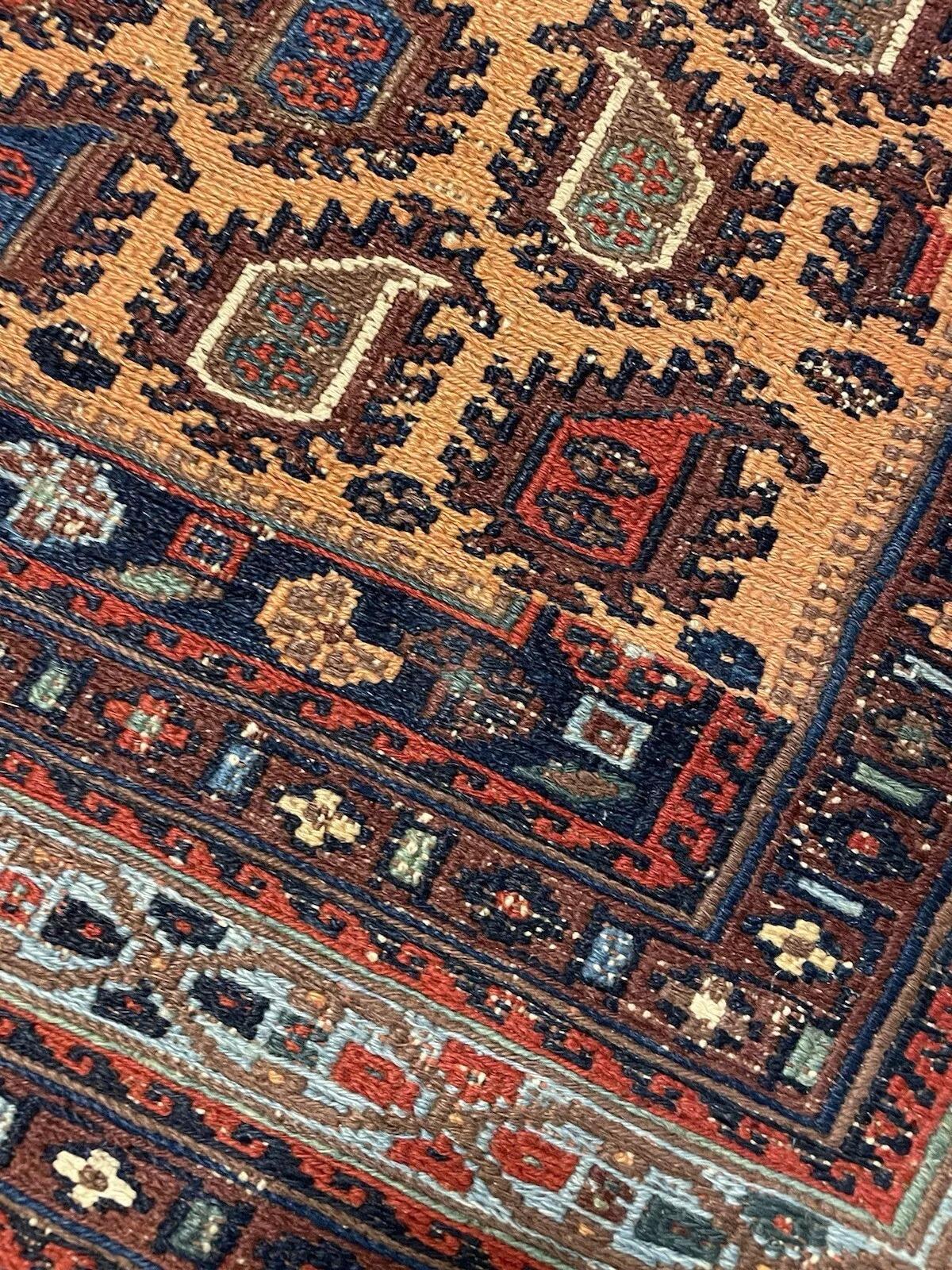 Handmade Antique Afghan Sumak Rug 3.6' x 4.8', 1900s - 1N69 For Sale 4