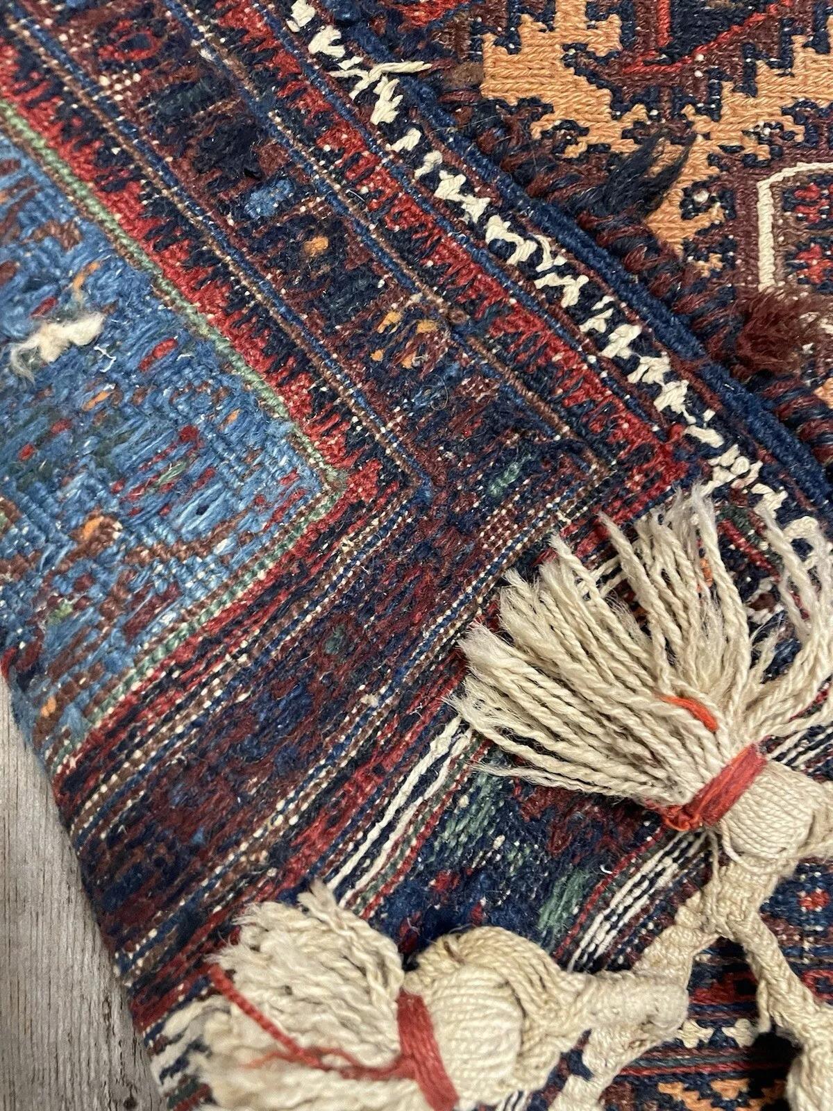 Handmade Antique Afghan Sumak Rug 3.6' x 4.8', 1900s - 1N69 For Sale 3
