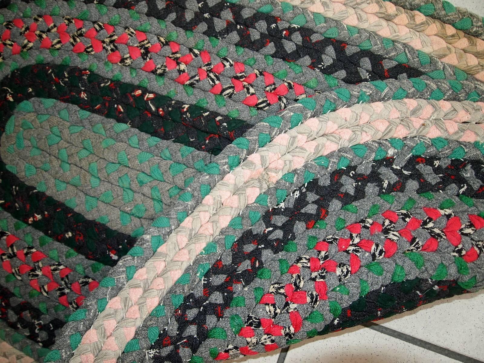 Handmade Antique American Braided Rug, 1920s, 1C558 3