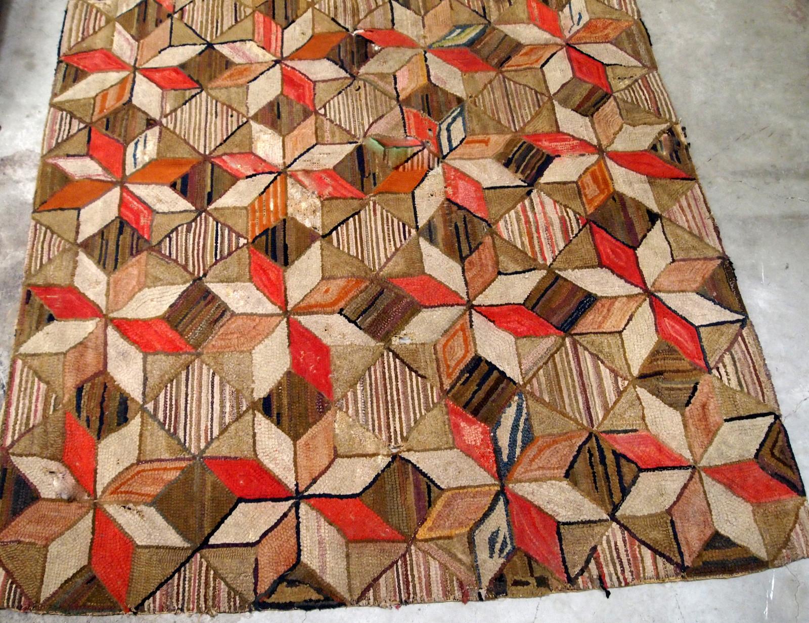 Handgefertigter antiker amerikanischer geometrischer Teppich mit Kapuze mit Kapuze, 1900er Jahre, 1B654 im Angebot 1