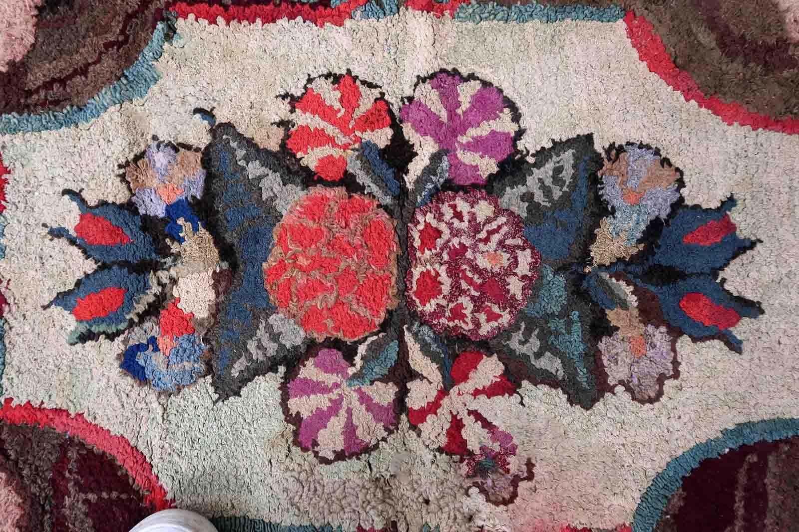 Handmade Antique American Hooked Rug, 1880s, 1C986 For Sale 1