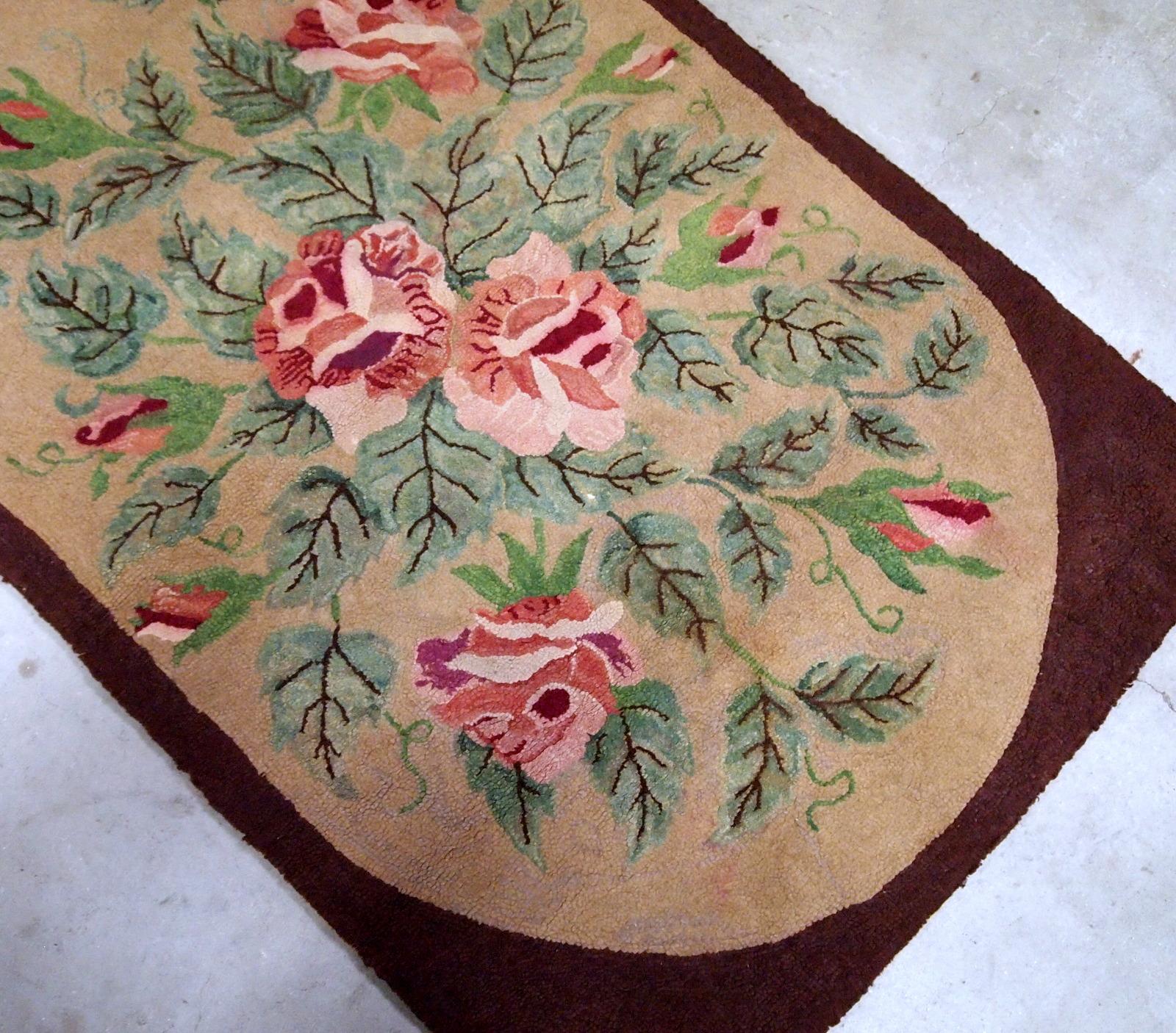 Handmade Antique American Hooked Rug, 1900s, 1B647 For Sale 1