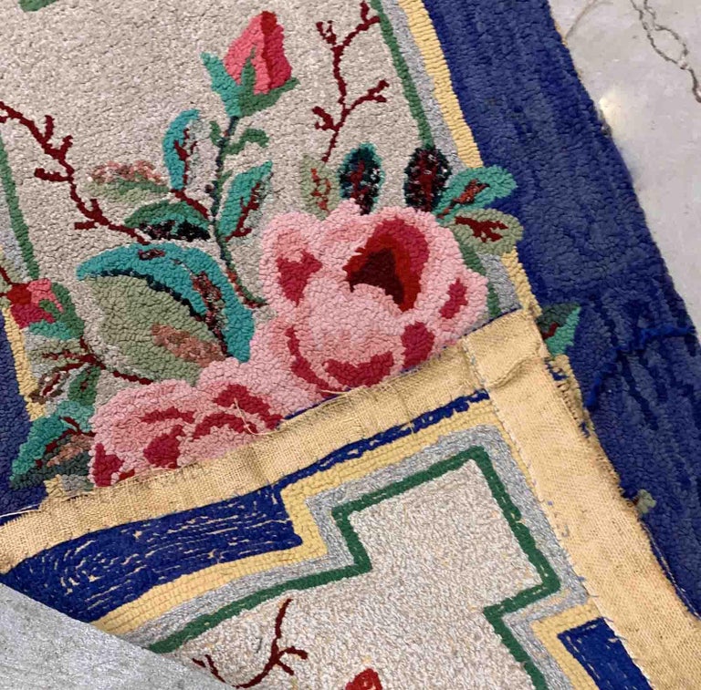 Handmade Antique American Hooked Rug, 1920s, 1B944 For Sale at 1stDibs
