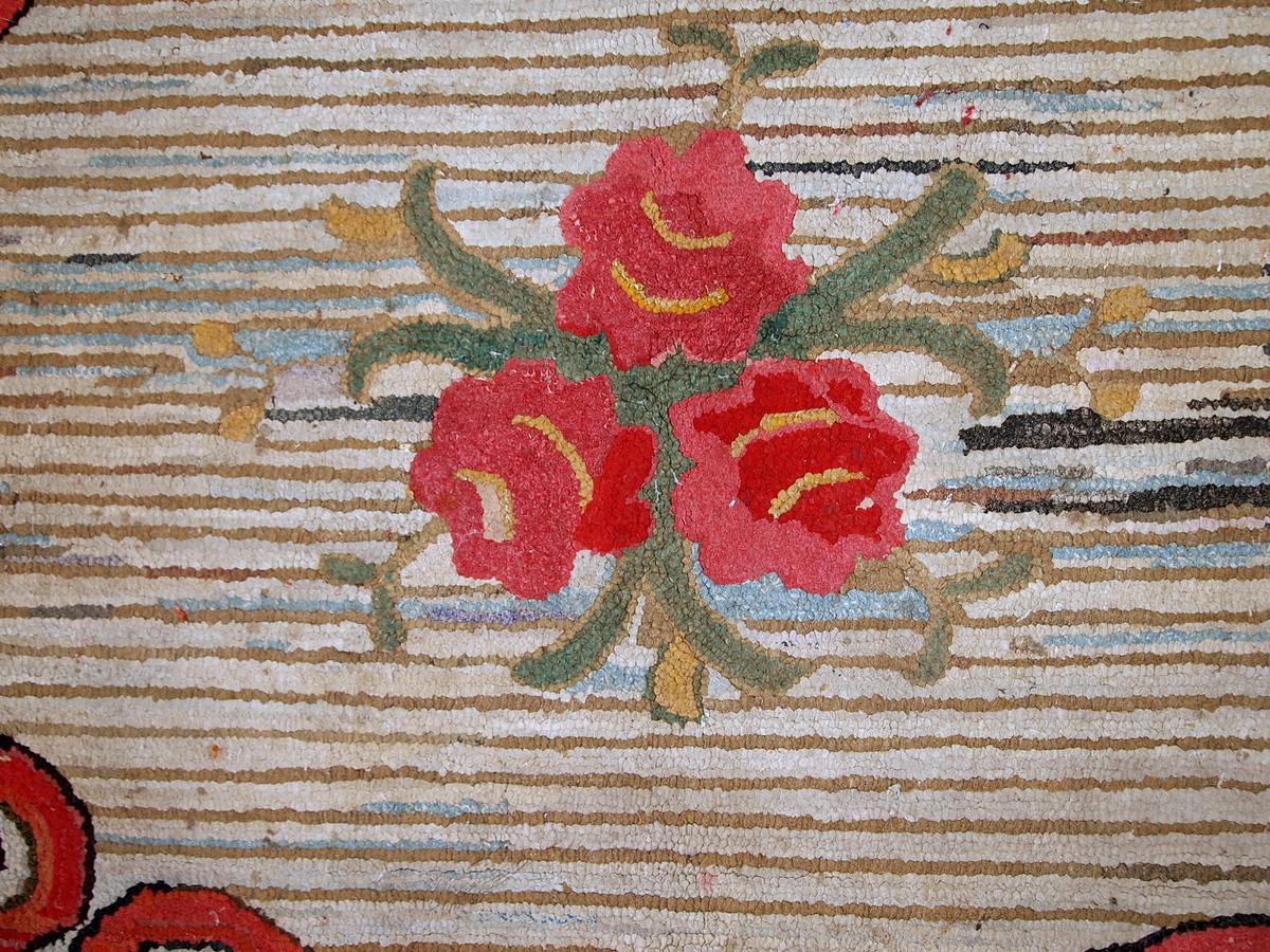 Wool Handmade Antique American Hooked Rug, 1920s, 1C674 For Sale