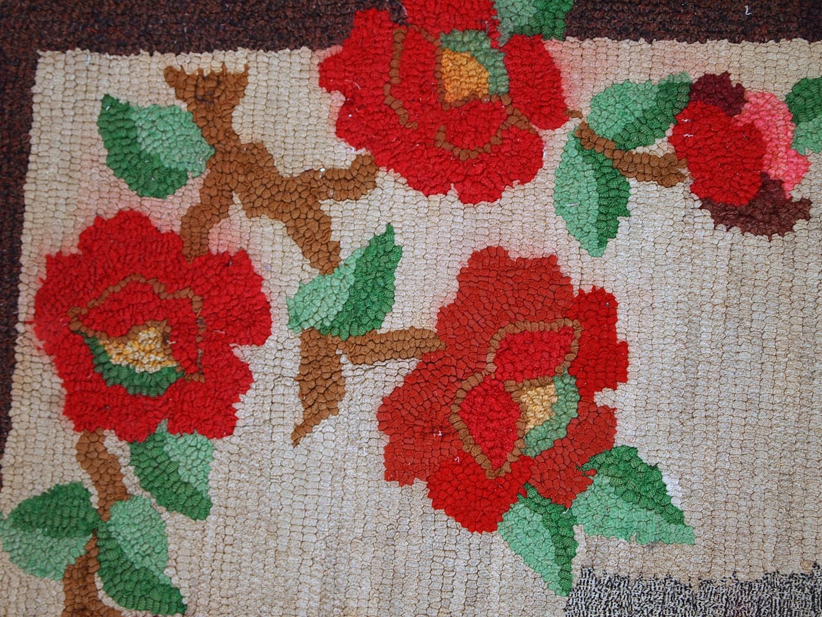 Handmade Antique American Hooked Rug, 1920s, 1C705 For Sale 2