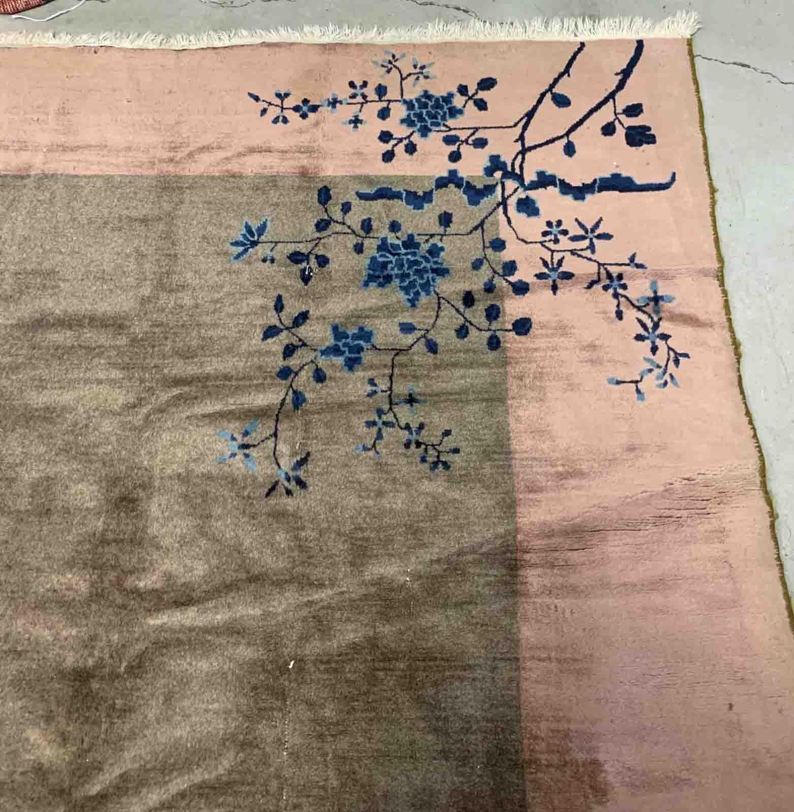 Handmade Antique Art Deco Chinese Rug, 1920s, 1B911 In Fair Condition For Sale In Bordeaux, FR