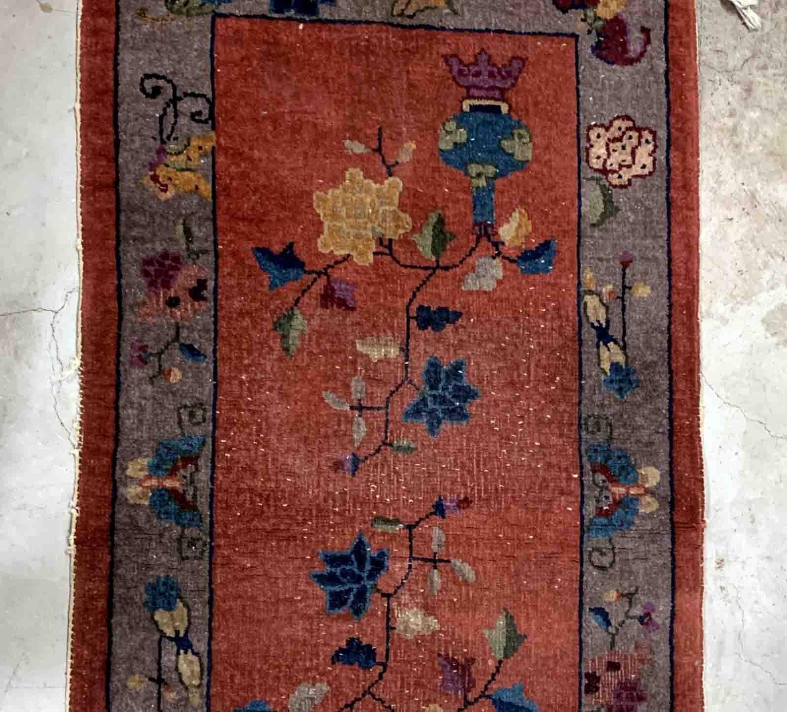 Handmade Antique Art Deco Chinese Rug, 1920s, 1B941 In Fair Condition For Sale In Bordeaux, FR