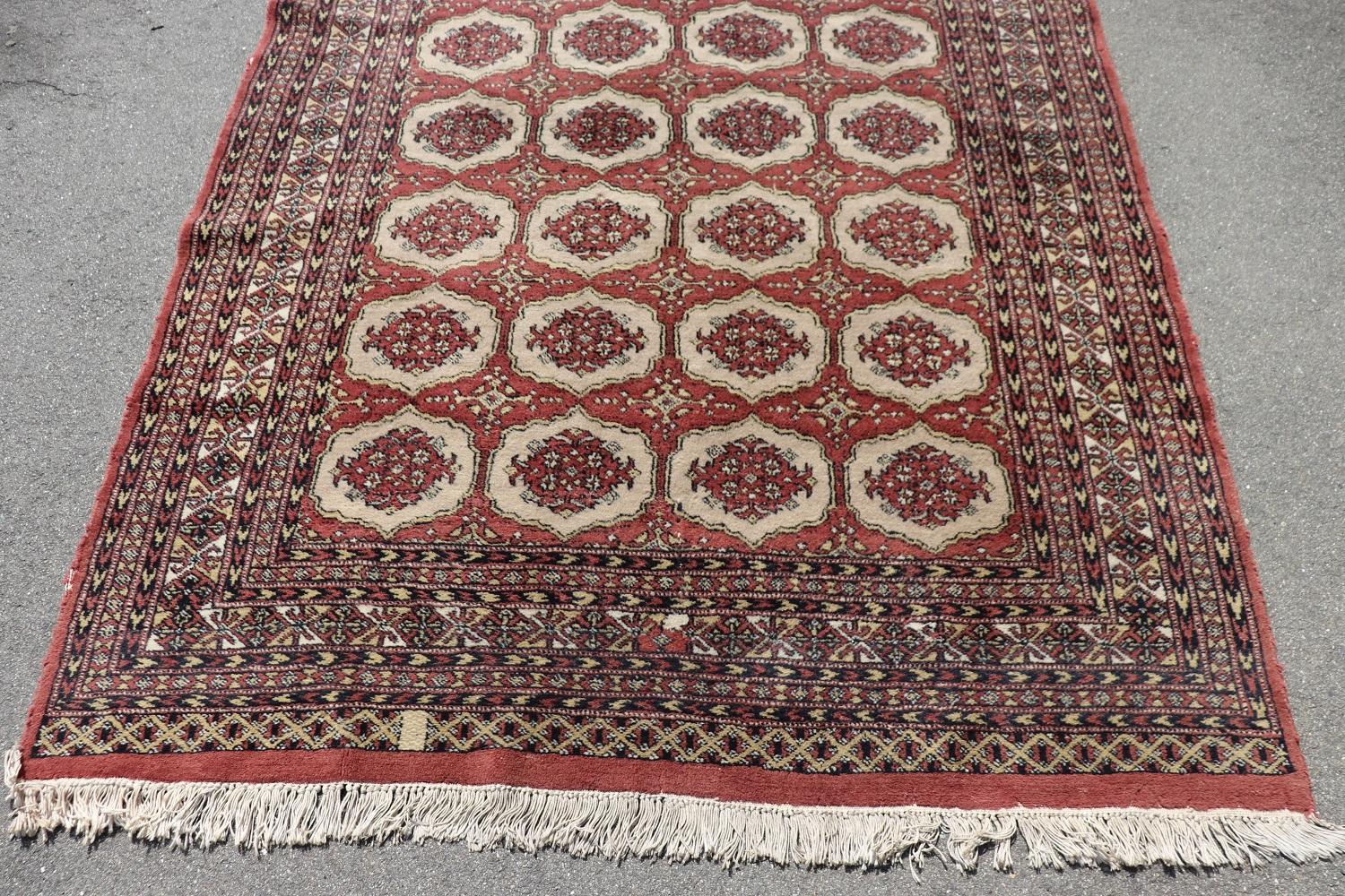 Tapis ancien de Bokhara fait à la main, début du 20e siècle Bon état - En vente à Casale Monferrato, IT