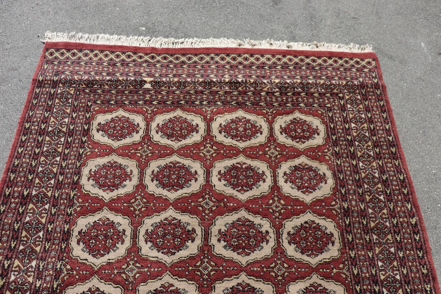Handgefertigter antiker Bokhara-Teppich, frühes 20. Jahrhundert (Wolle) im Angebot
