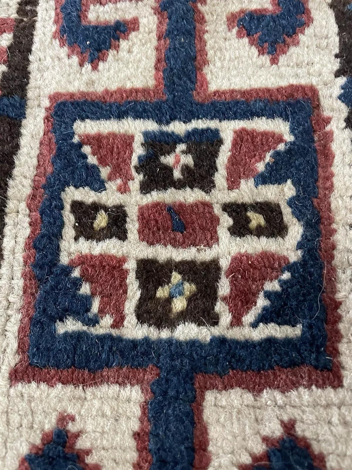 Tapis de course caucasien Genje fait à la main 3.5' x 12.4', 1900s - 1N74 en vente 4