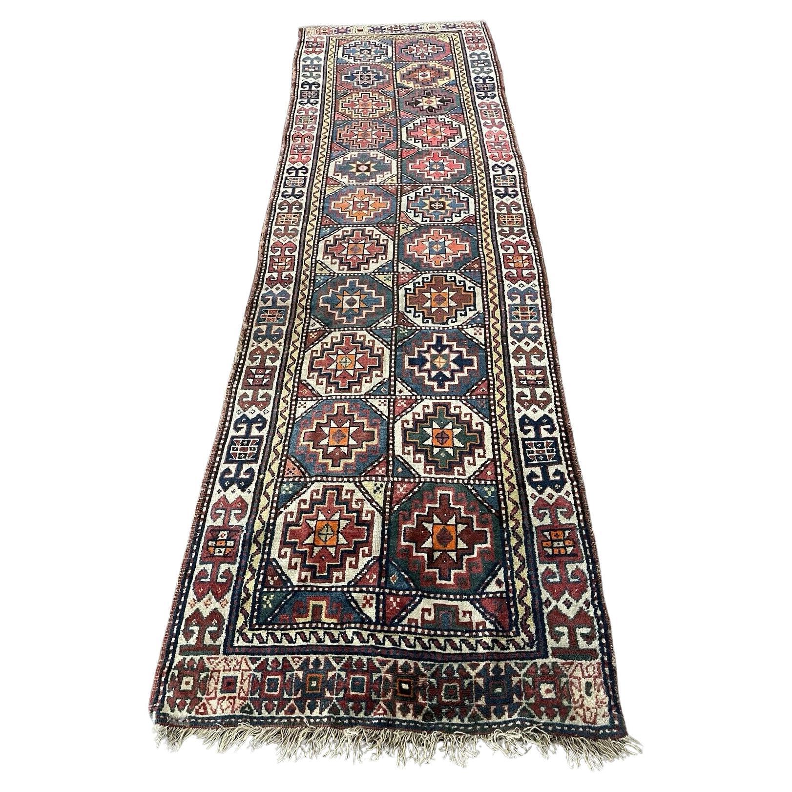 Tapis de course caucasien Genje fait à la main 3.5' x 12.4', 1900s - 1N74