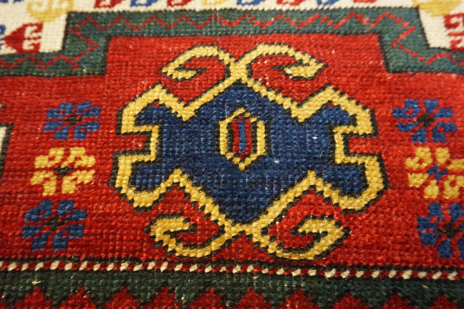 Handmade Antique Caucasian Kazak Prayer Rug 2.9' x 3.6', 1940s - 1D57 For Sale 4