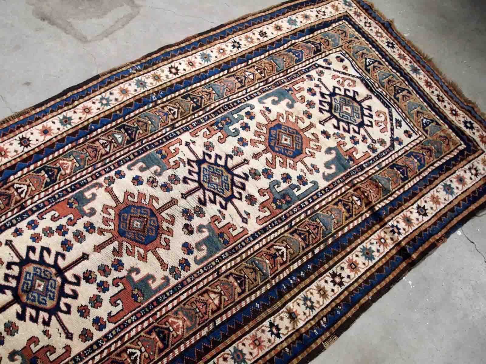 Annodato a mano Tappeto antico caucasico Kazak fatto a mano, anni '70 del XIX secolo, 1B887 in vendita