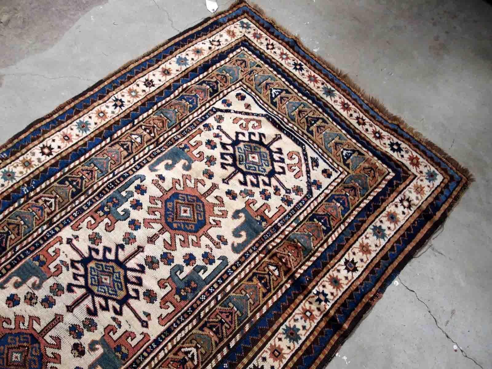 Handmade Antique Caucasian Kazak Rug, 1870s, 1B887 In Good Condition For Sale In Bordeaux, FR