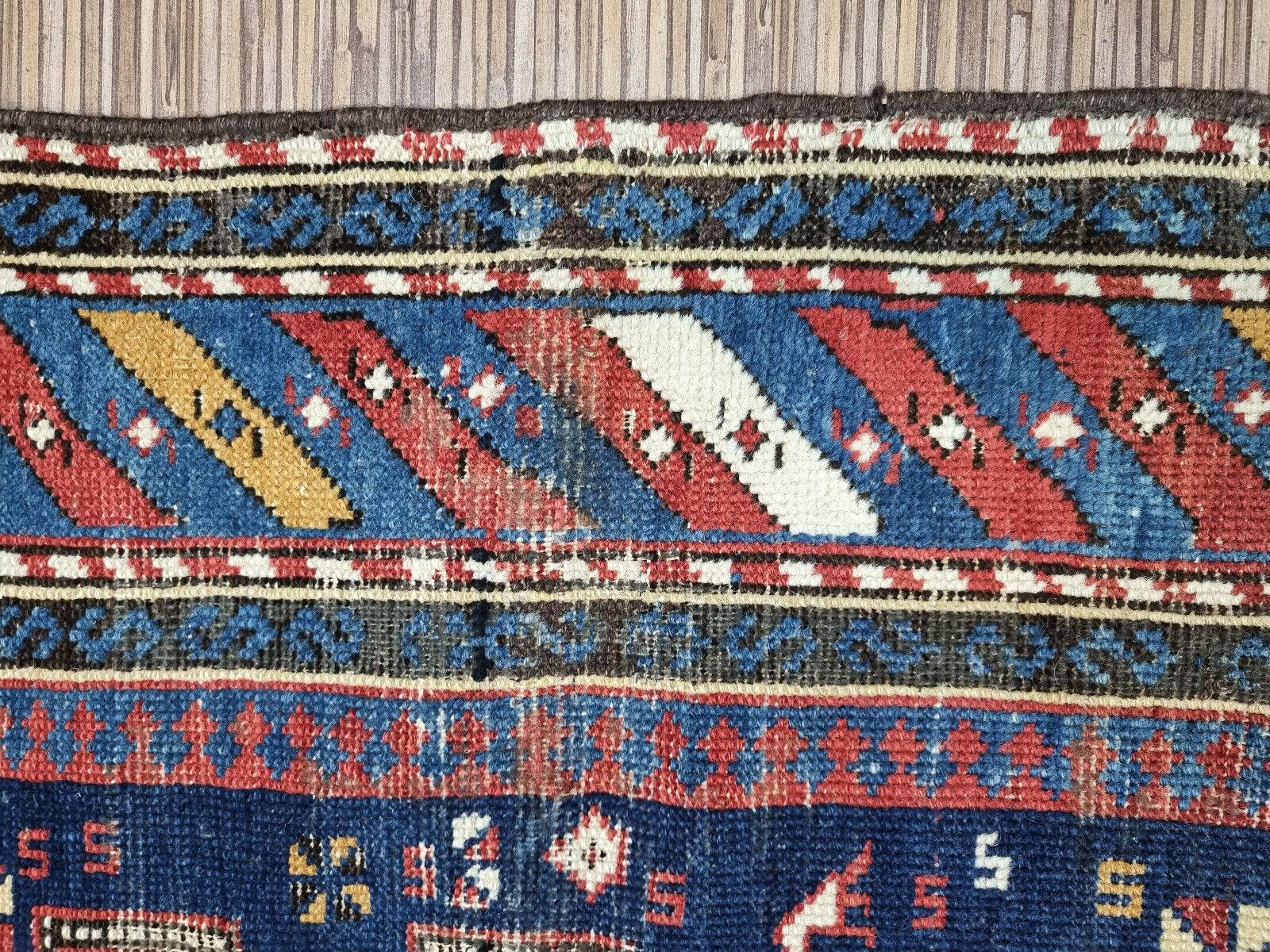 Handgefertigter antiker kaukasischer Schirwan-Teppich 3.4' x 5.2', 1900er Jahre - 1D89 im Angebot 4