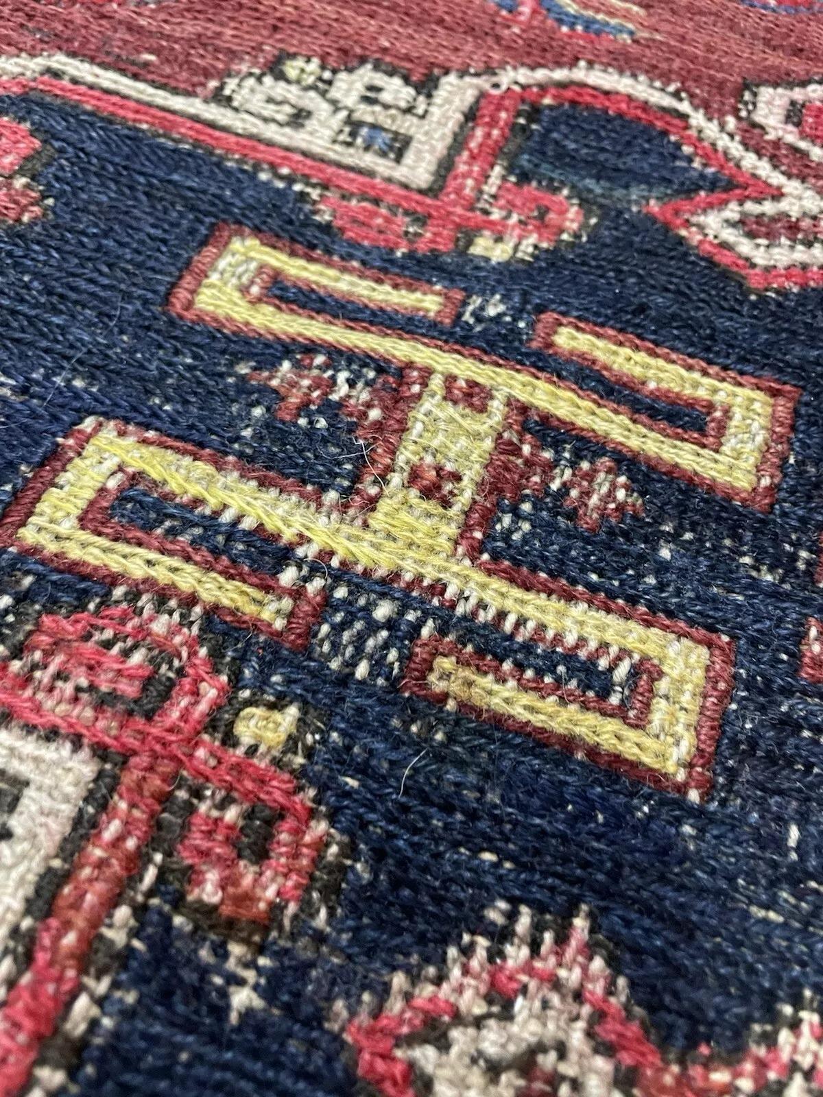 Tapis ancien caucasien Sumak fait main 4.5' x 5.7' 1900s - 1N89 en vente 2