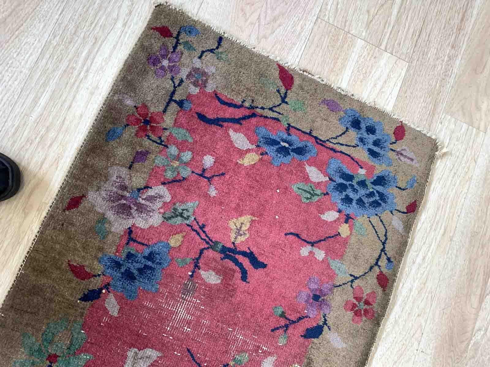 Handmade Antique Chinese Art Deco Rug, 1920s, 1B955 In Fair Condition For Sale In Bordeaux, FR