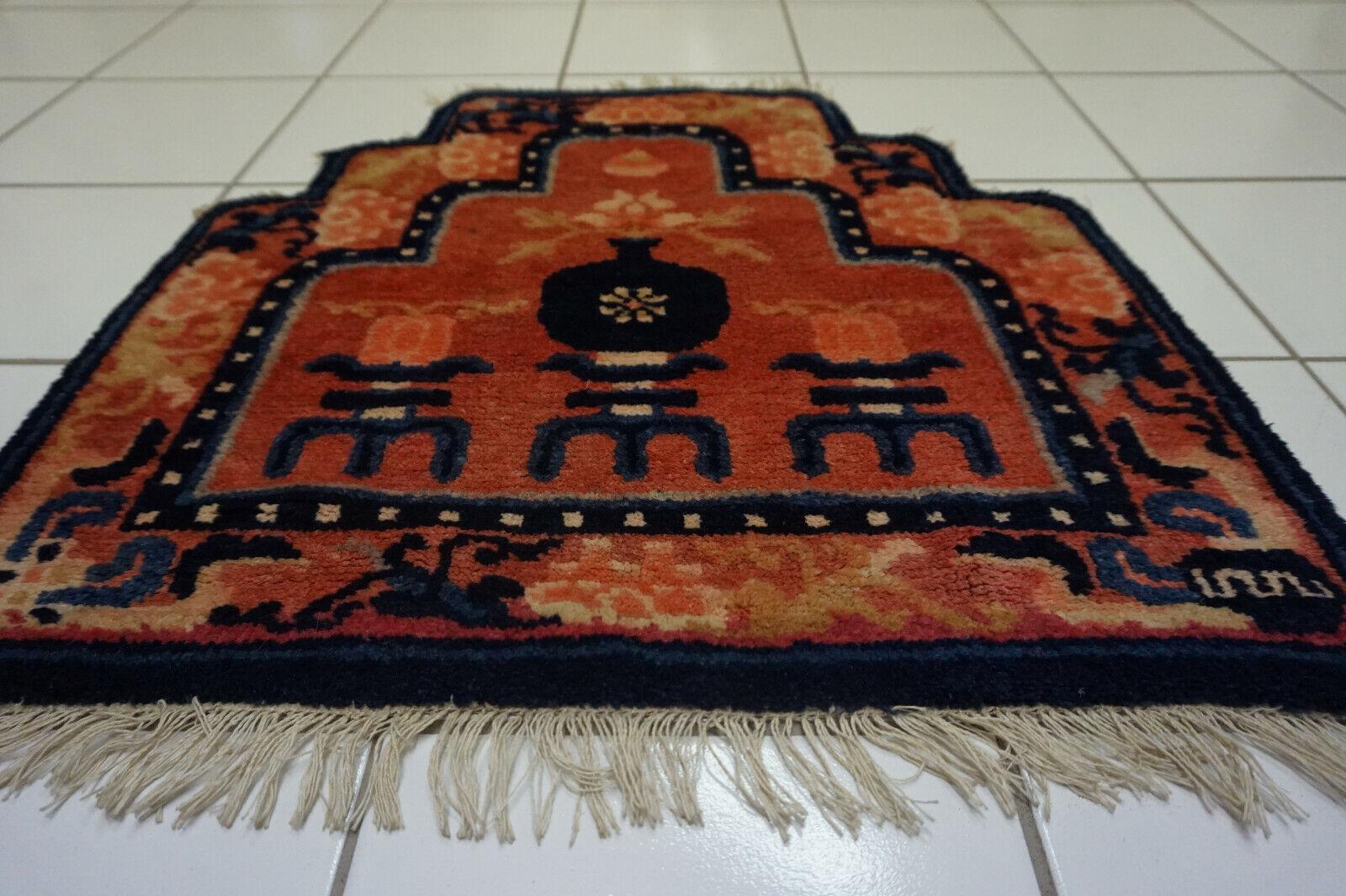 Handmade Antique Chinese Ningsha Collectible Rug 1.8' x 1.8', 1900s - 1D42 For Sale 2