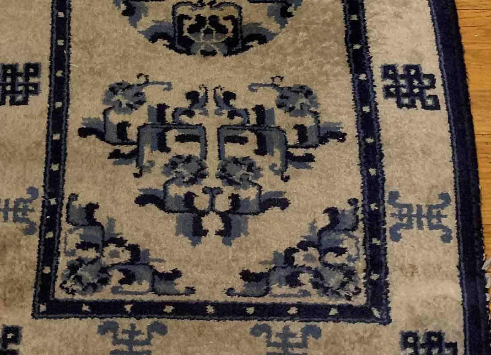 Handgefertigter antiker chinesischer Peking-Teppich, 1900er Jahre, 1B891 im Zustand „Gut“ im Angebot in Bordeaux, FR