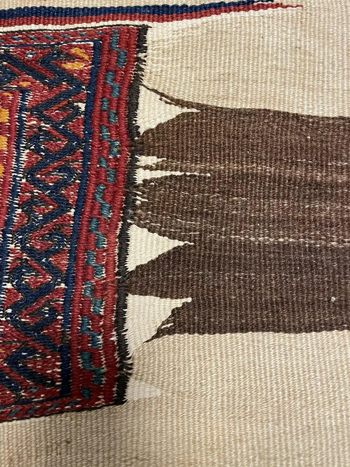 Sac à main de collection persan Luri 2.8' x 6,7', 1880s - 1N24 en vente 3