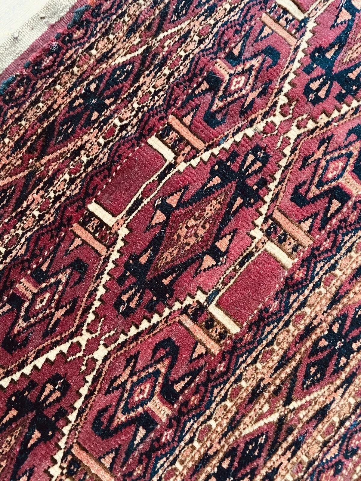 Tappeto antico da collezione Turkmen Yomud fatto a mano 1,1' x 3,9', 1900 - 1N68 In condizioni buone in vendita a Bordeaux, FR