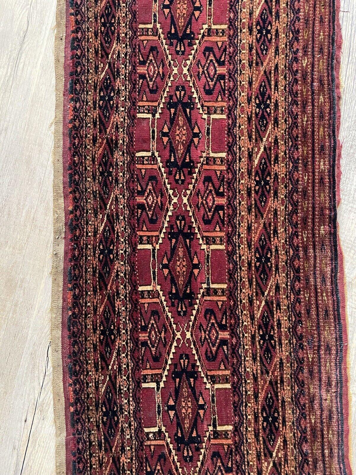 Inizio XX secolo Tappeto antico da collezione Turkmen Yomud fatto a mano 1,1' x 3,9', 1900 - 1N68 in vendita