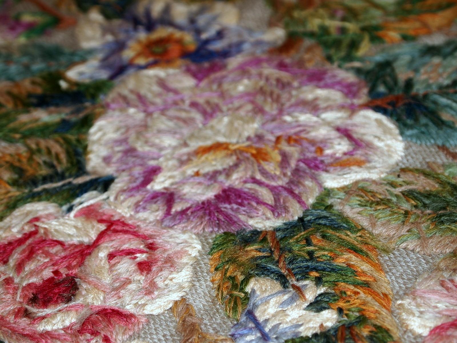 Hand-Knotted Handmade Antique English Embroidery, 1930s, 1C673