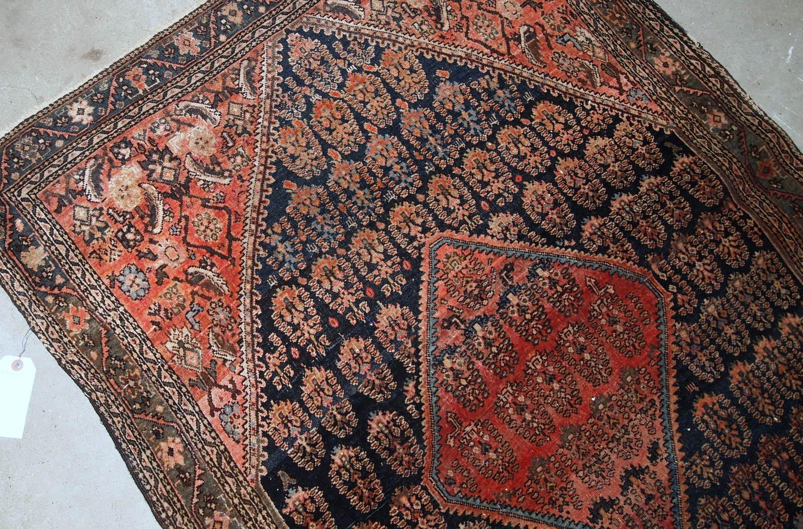 Handmade Antique Farahan Style Rug, 1900s, 1B830 In Good Condition For Sale In Bordeaux, FR