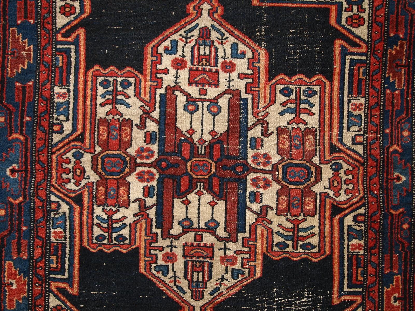 Handgefertigter antiker Teppich im Hamadan-Stil, 1920er Jahre, 1C321 im Angebot 1