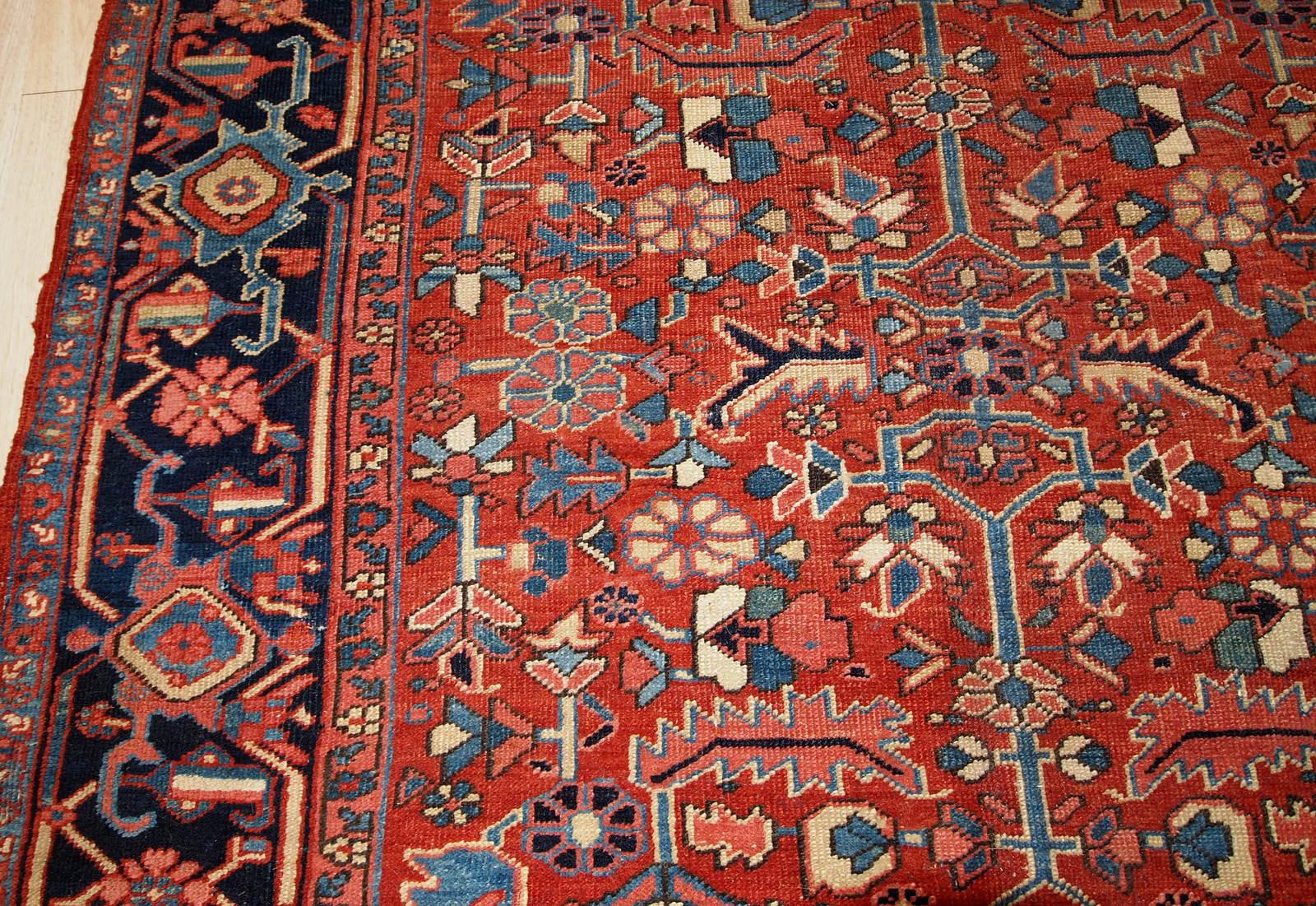Early 20th Century Handmade antique Heriz style rug, 1900s, 1B713