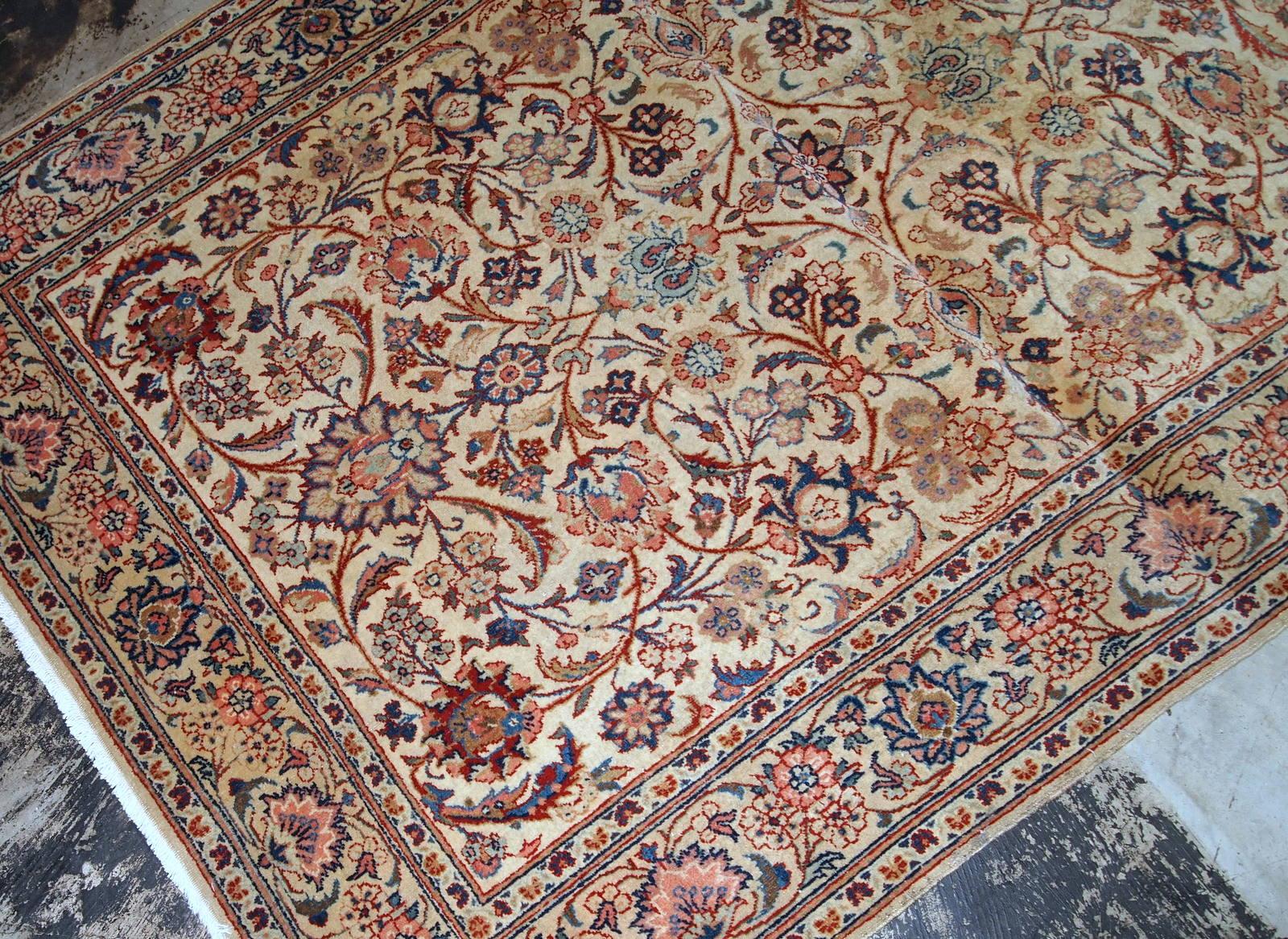 Handmade Antique Kashan Style Rug, 1910s, 1B735 In Good Condition For Sale In Bordeaux, FR