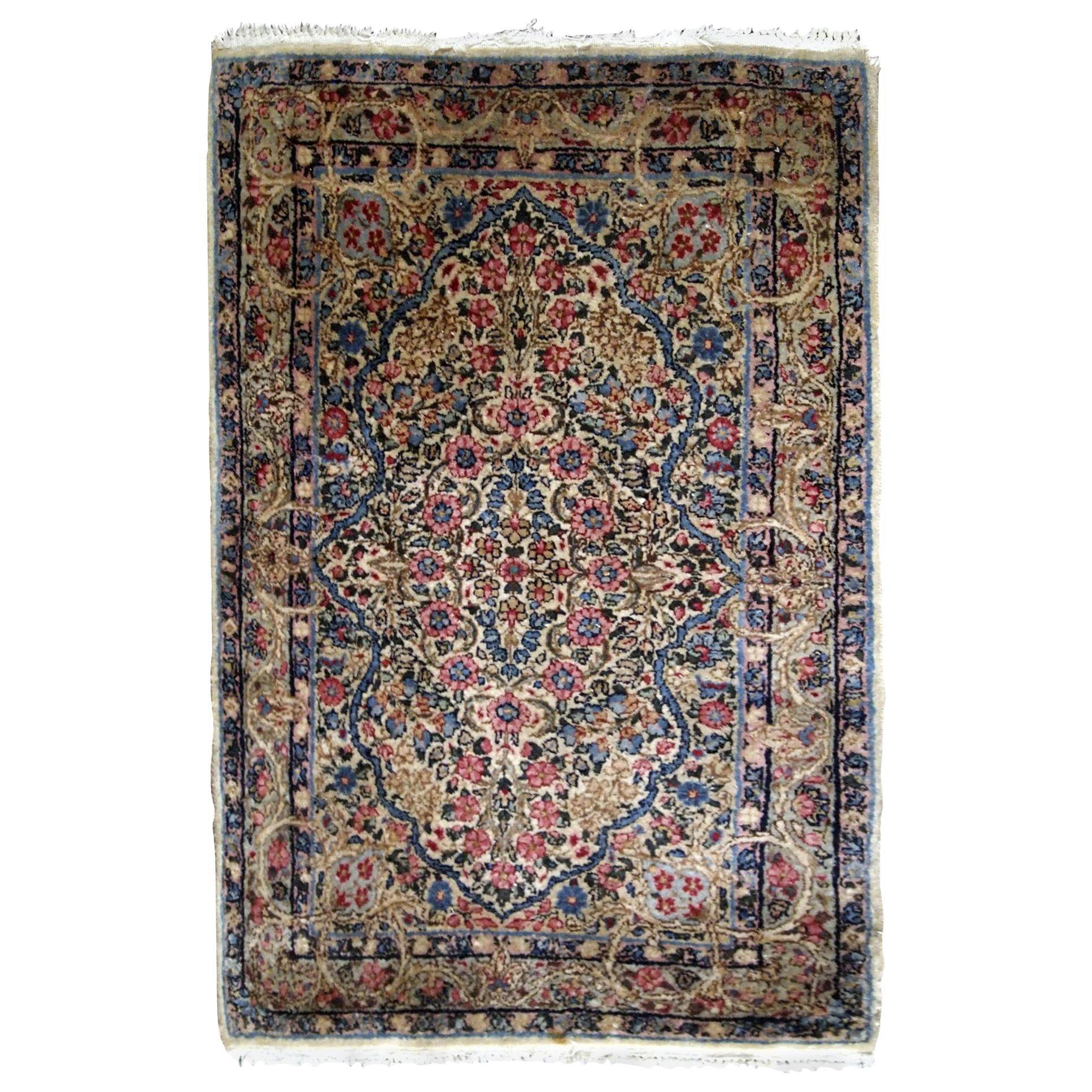 Tapis de style Kerman ancien fait à la main, années 1920, 1B704