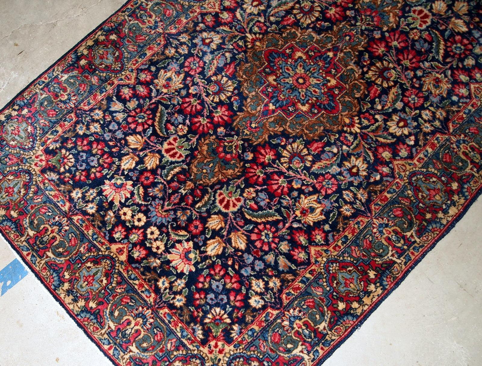 Handgefertigter antiker Teppich im Kerman-Stil, 1920er Jahre, 1B739 (Frühes 20. Jahrhundert) im Angebot