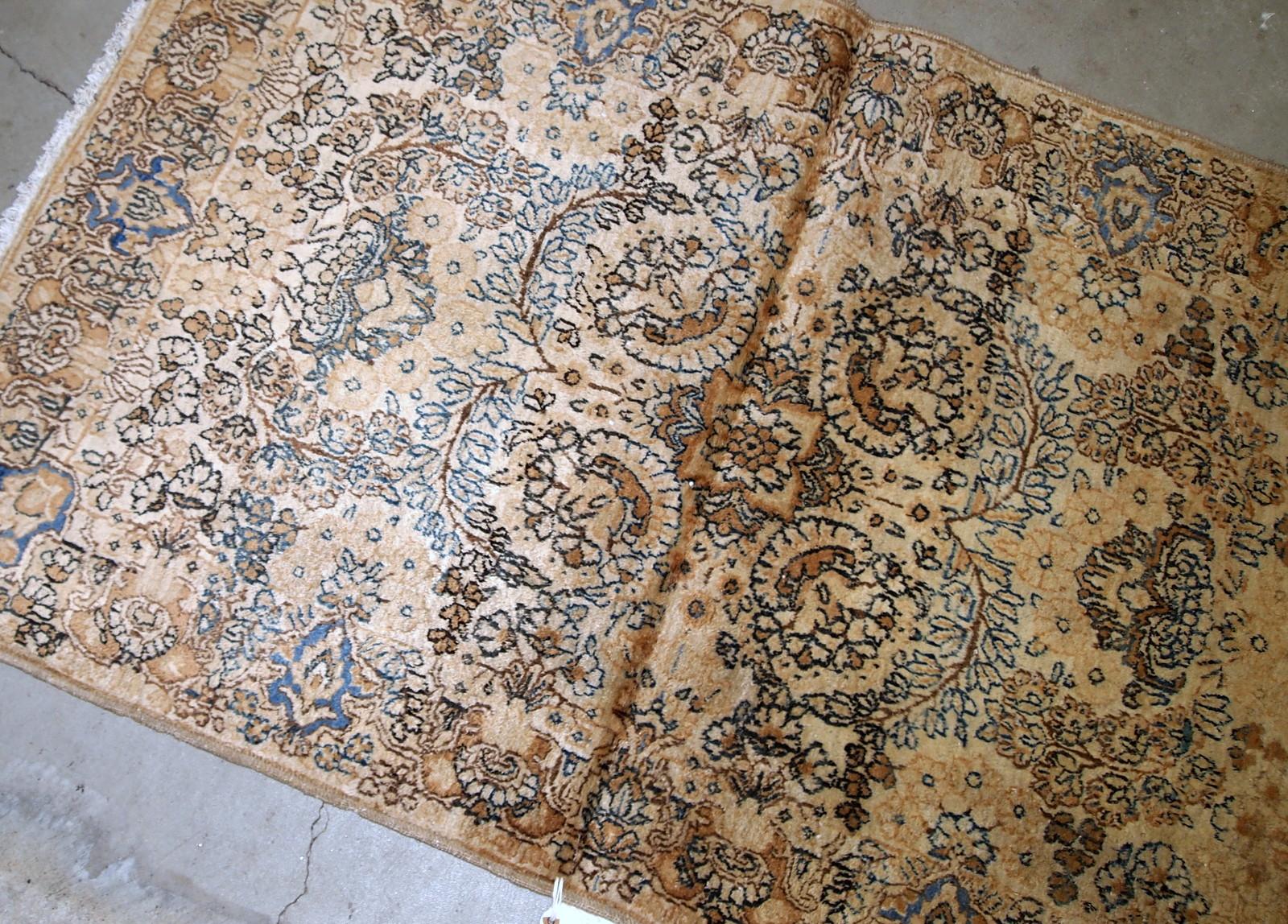 Hand-Knotted Handmade Antique Kerman Style Rug, 1920s, 1B751