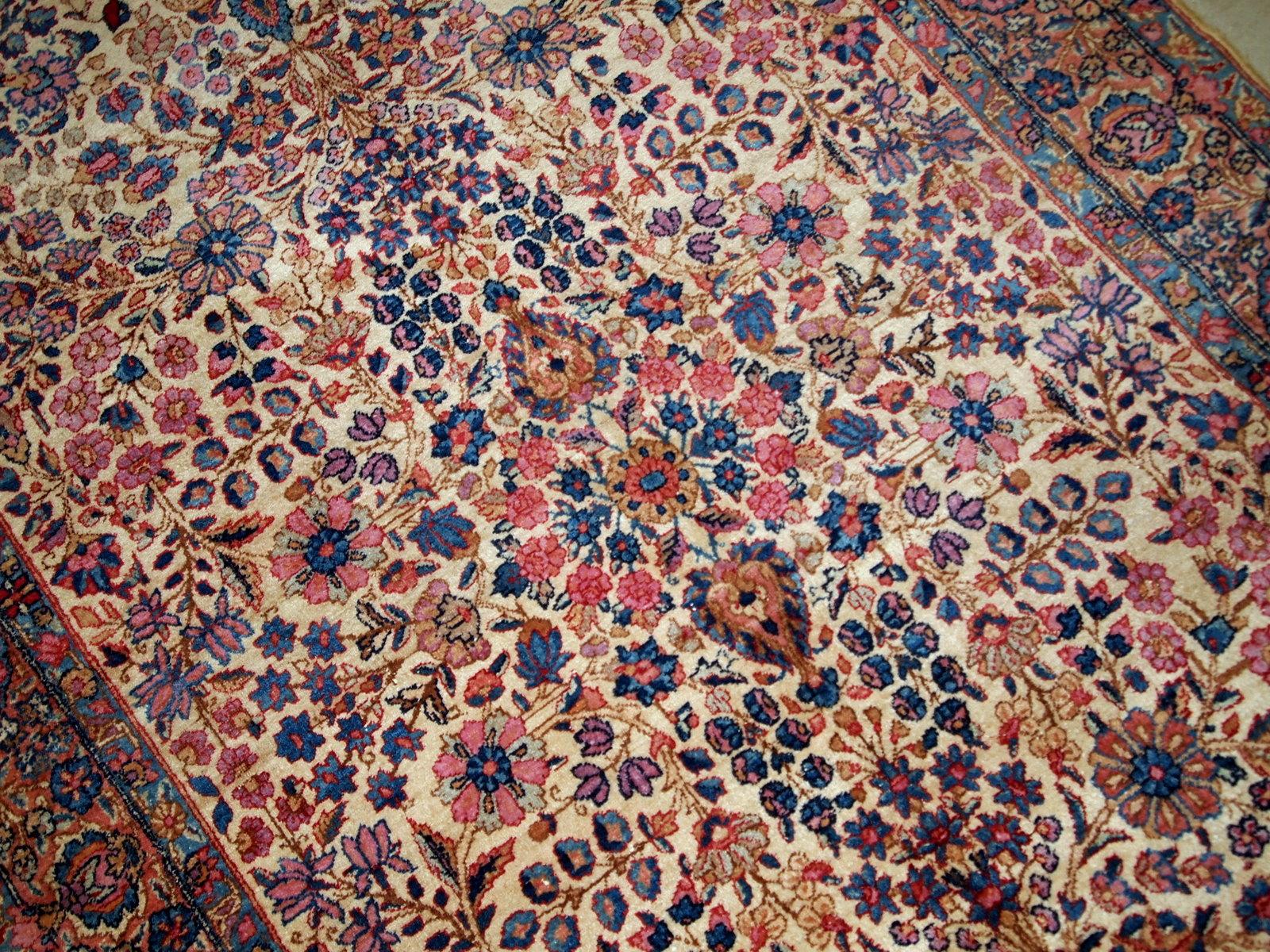 Tapis de style Kerman ancien fait à la main, années 1920, 1B781 Bon état - En vente à Bordeaux, FR