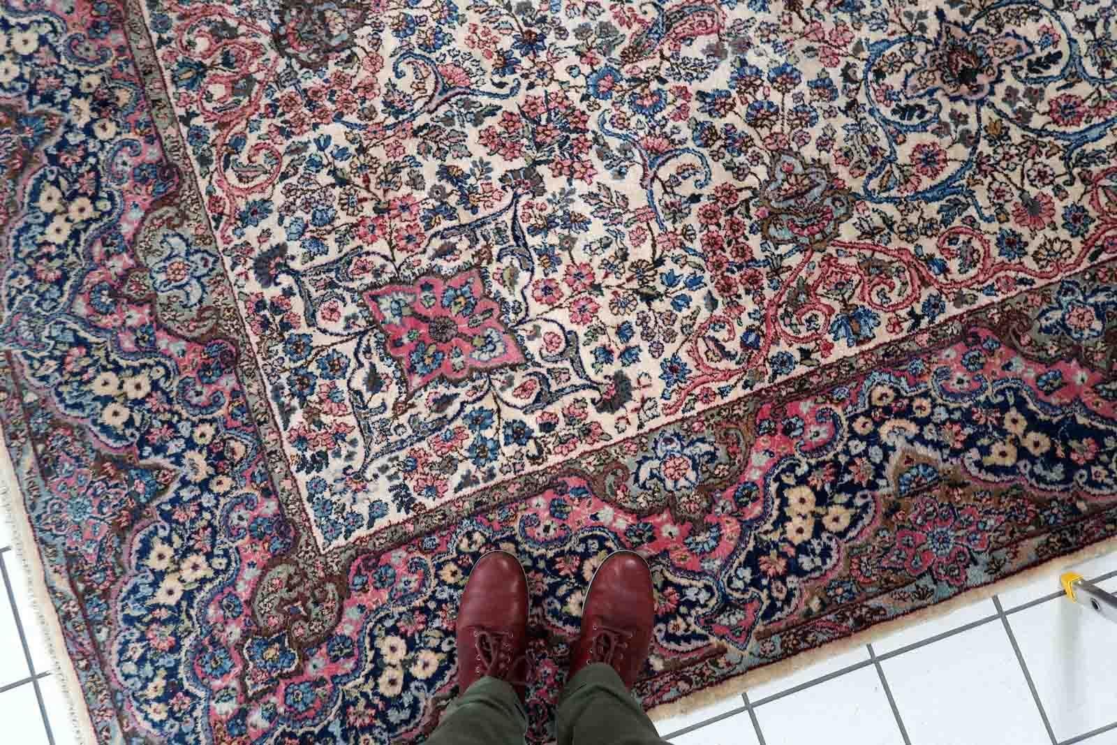 Handgefertigter antiker Teppich im Kerman-Stil, 1930er Jahre, 1c915 im Zustand „Gut“ im Angebot in Bordeaux, FR