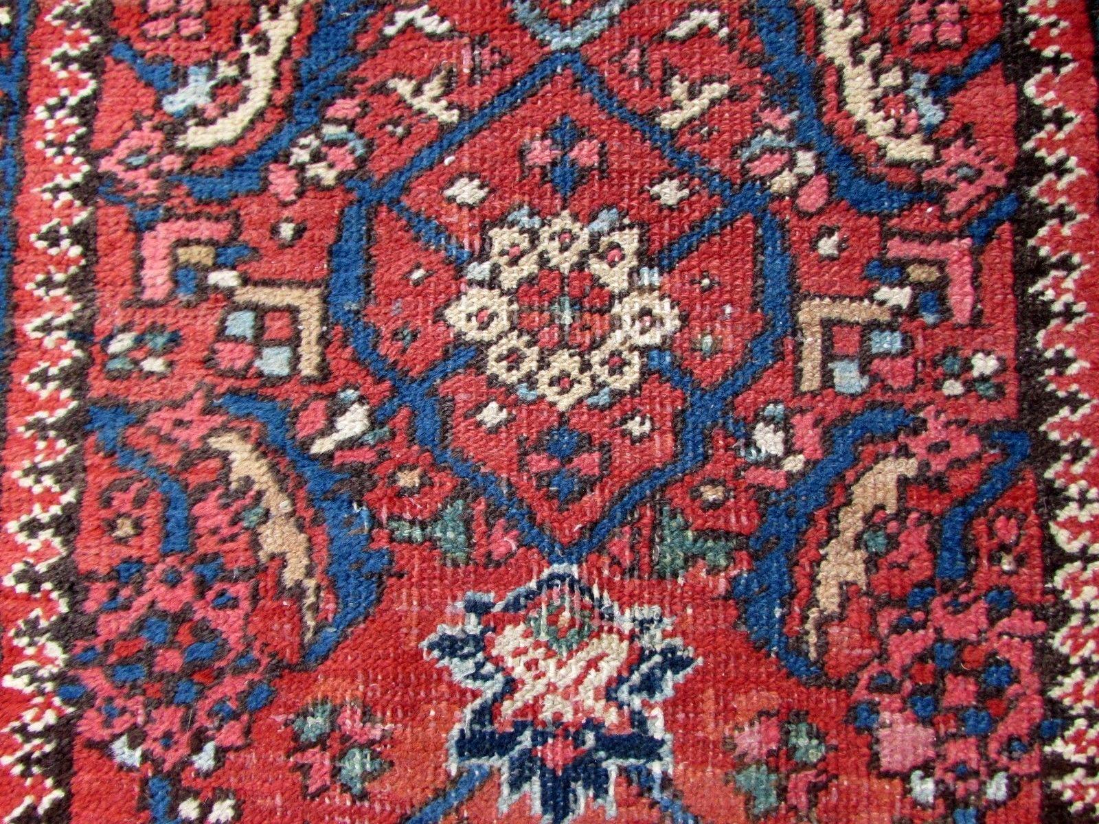 Handmade Antique Mahal Style Runner, 1910s, 1Q0074 In Fair Condition In Bordeaux, FR