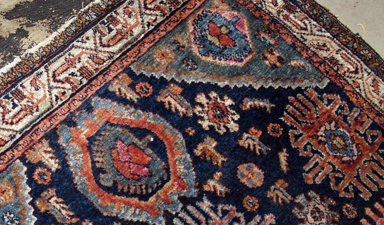 Asiatico Tappeto antico fatto a mano in stile Malayer, anni '10, 1B741 in vendita