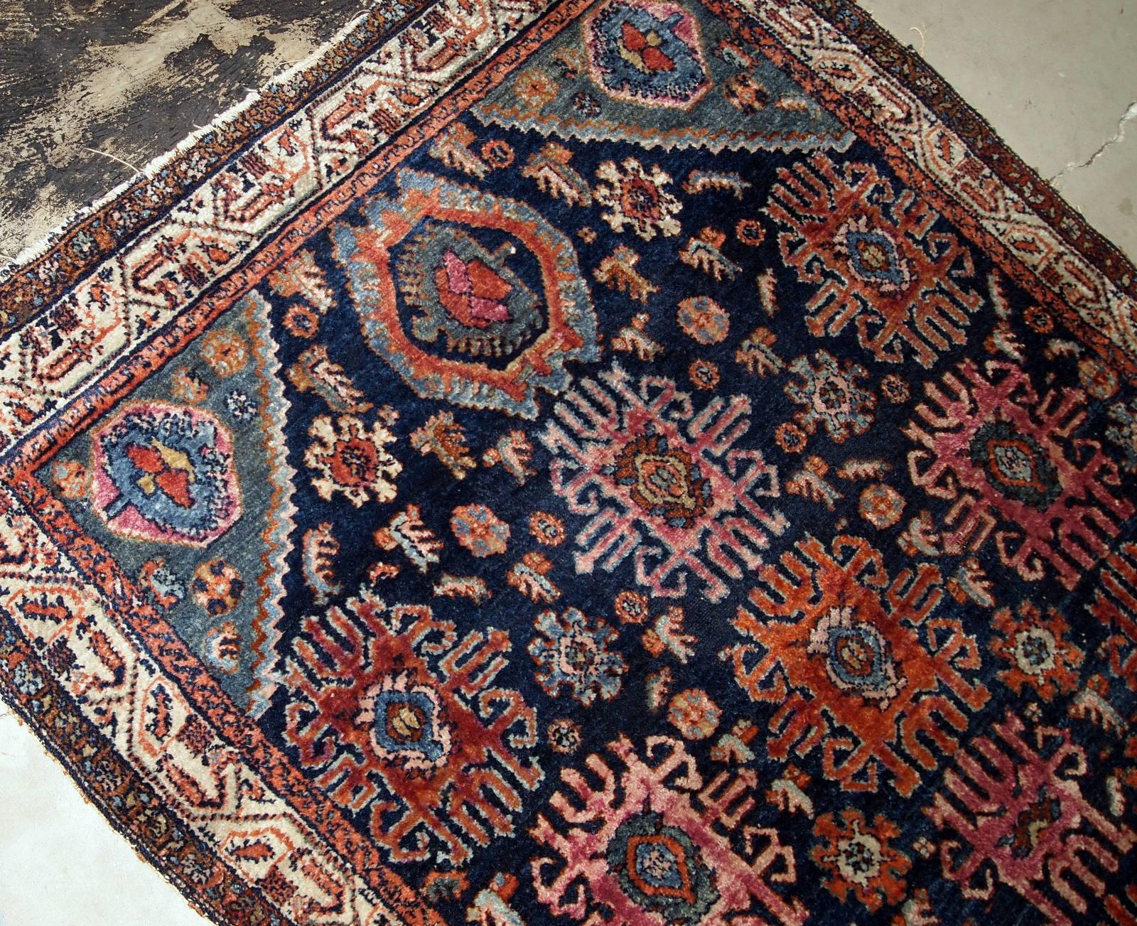 Hand-Knotted Handmade Antique Malayer Style Rug, 1910s, 1B741 For Sale