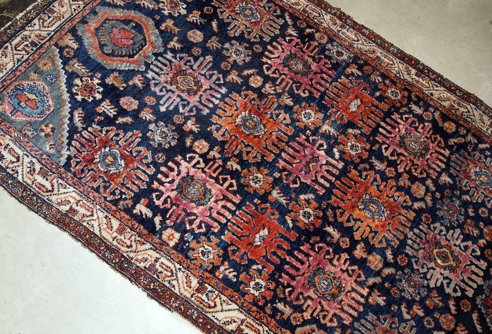 Early 20th Century Handmade Antique Malayer Style Rug, 1910s, 1B741 For Sale