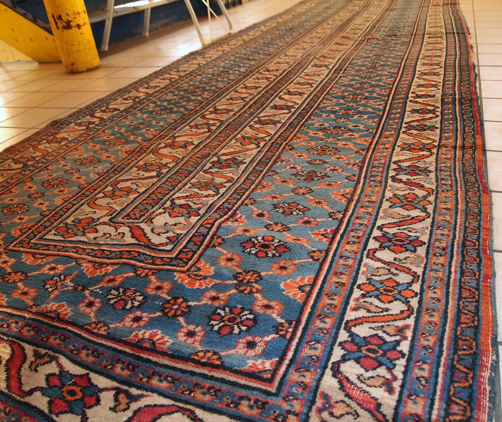 Handmade Antique Mashad Style Runner, 1900s, 1C587 In Distressed Condition For Sale In Bordeaux, FR
