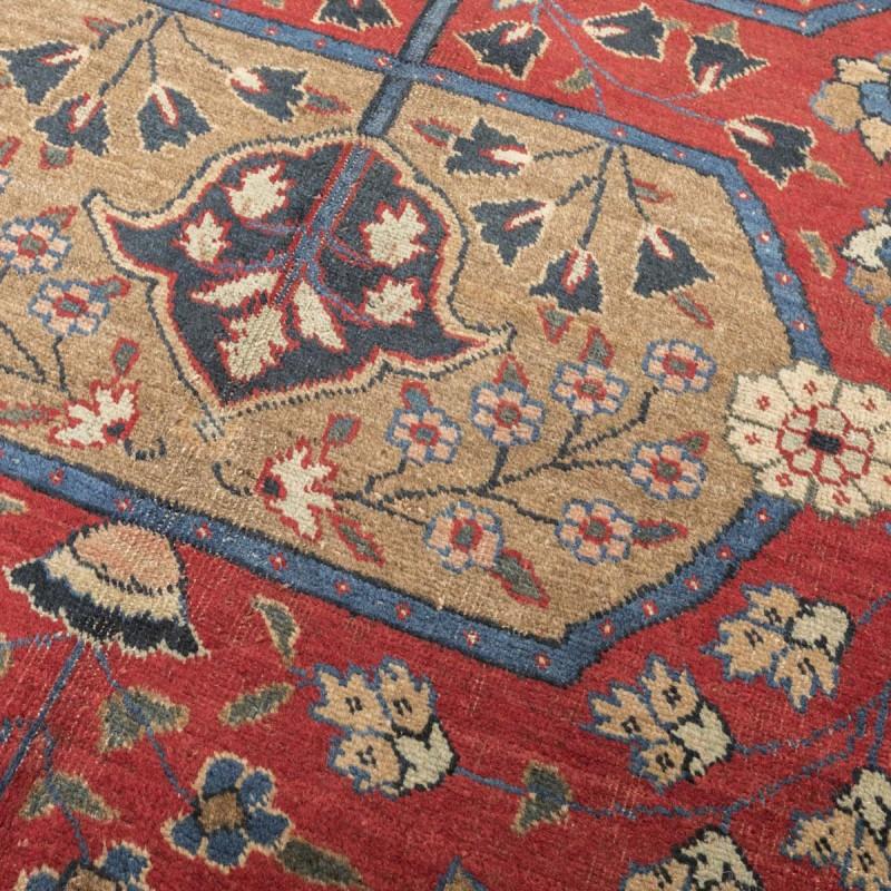 Handmade Antique Medallion Rug with Classic Design. 3, 85 x 2, 90 m For Sale 9