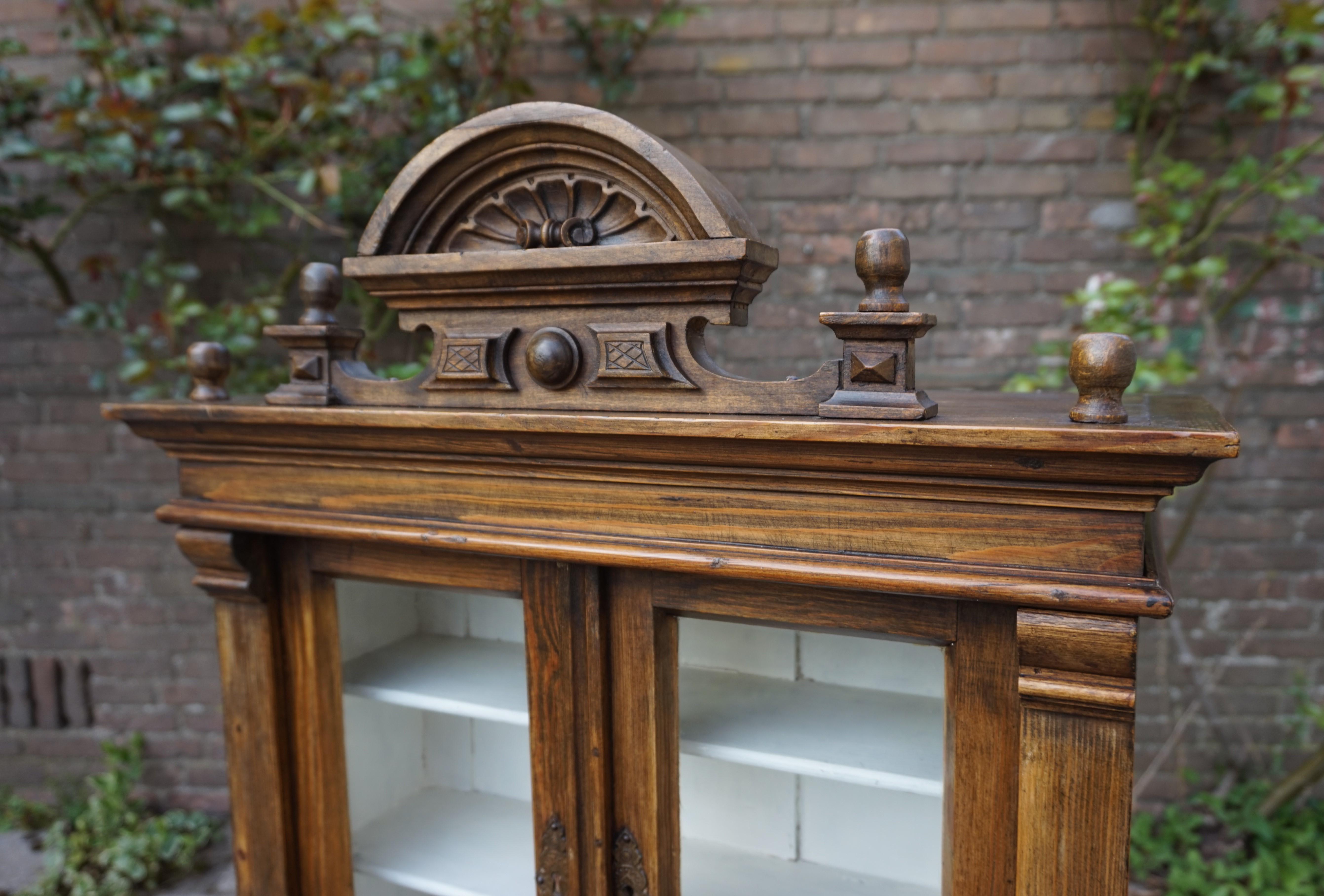 late 1800s kitchen